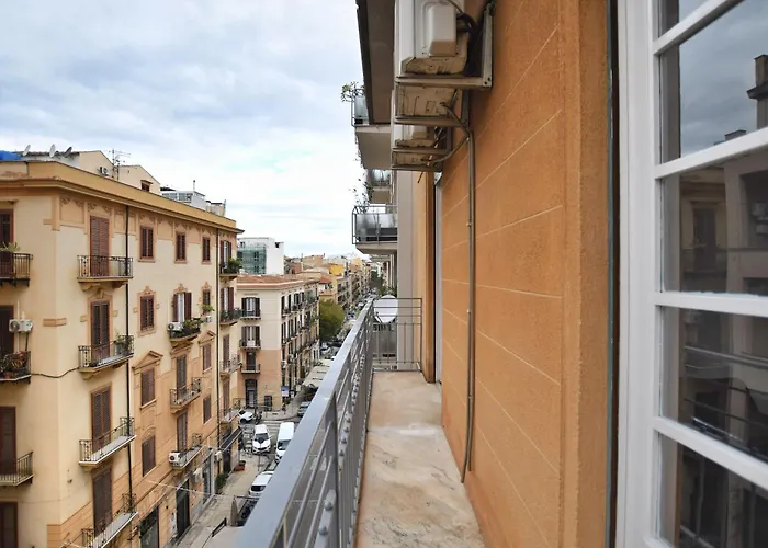 La Lumia Apartment *